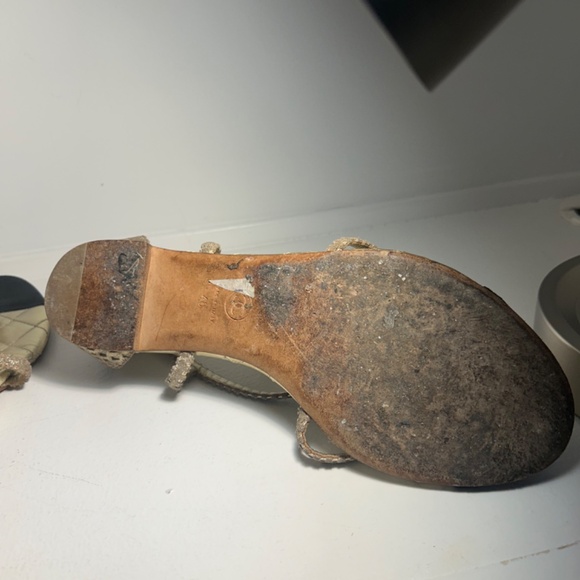 Vintage Chanel Gold Quilted Sandals Pre Loved Size 9 - Picture 7 of 9